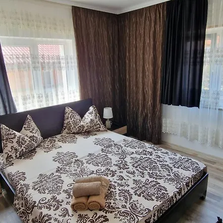 بيت ضيافة Casa Sebastian كوستِنيست